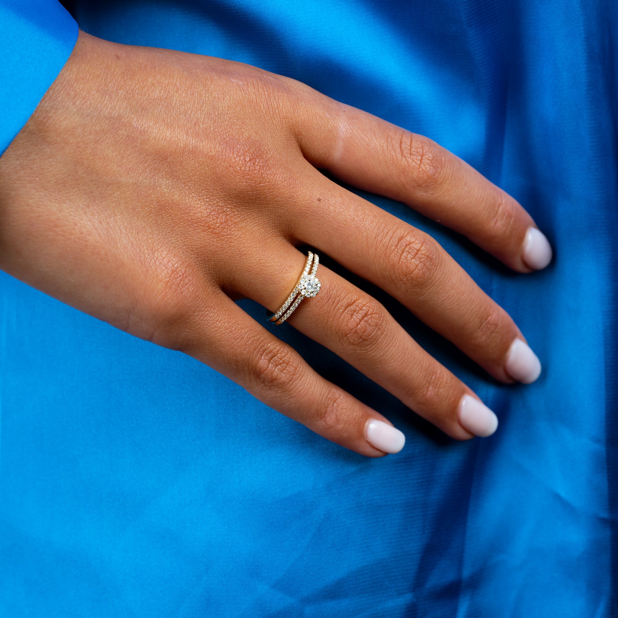 Round Diamond Halo Ring