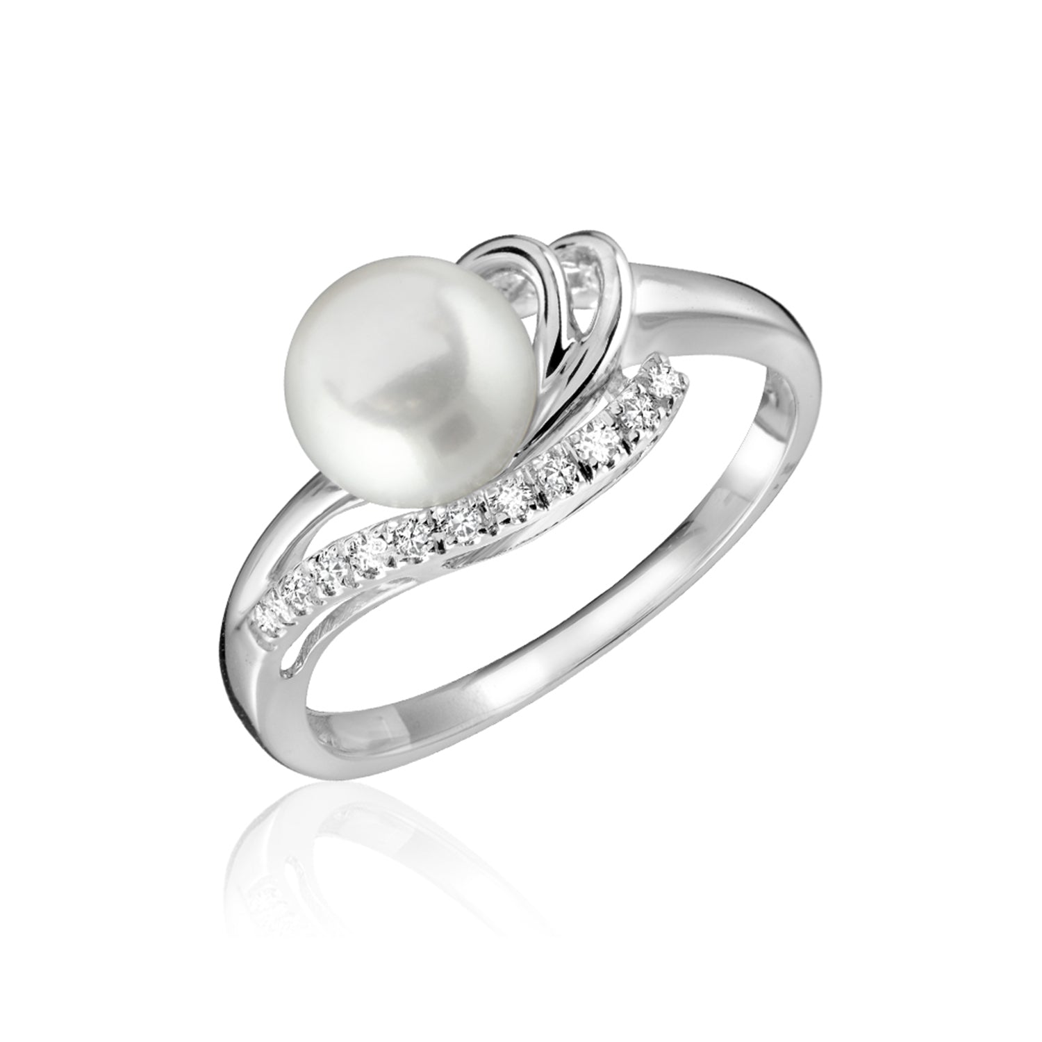 Cultured Freshwater Pearl & Diamond Ring